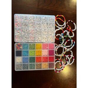 8800pcs Beads Kit, (7200pcs 4mm Glass Seed Beads and 1600pcs Letter Beads)